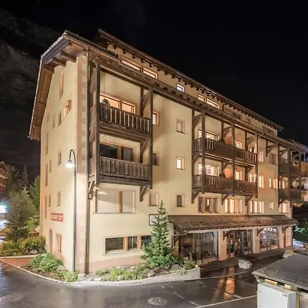 Lage, Viel Platz & Komfort By Zermattstays 아파트 체르마트