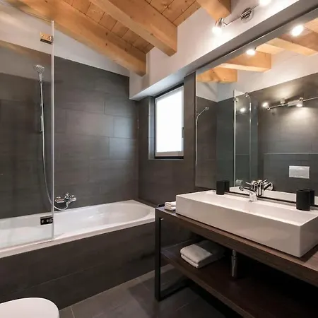 Апартаменти Lage, Viel Platz & Komfort By Zermattstays *